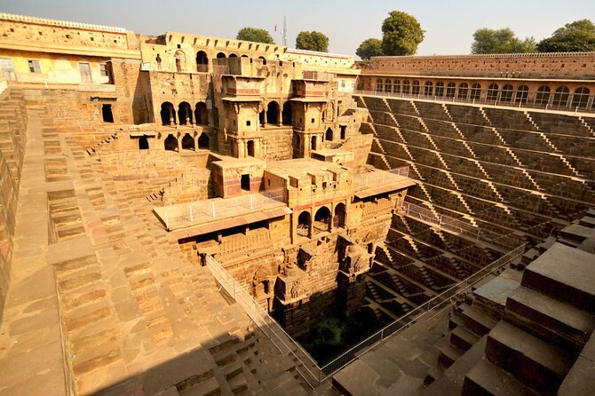 Tour of Abhaneri and Fatehpur Sikri From Jaipur With Agra Dropoff - Tour Highlights
