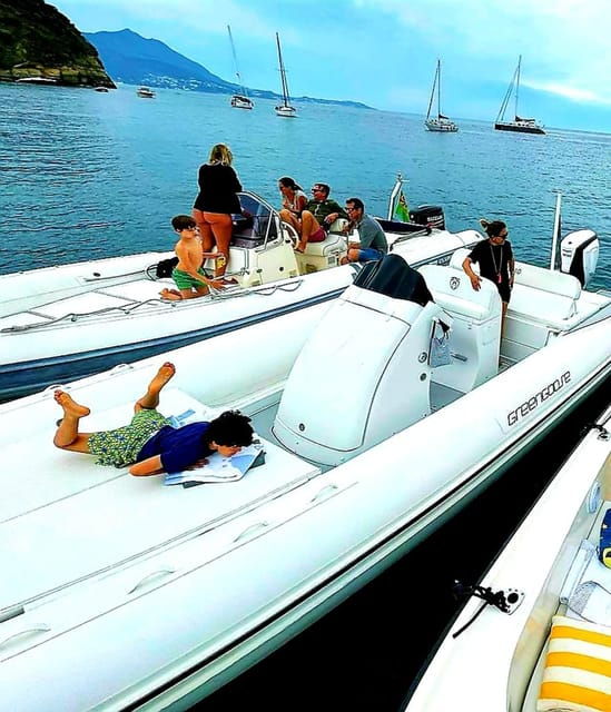 Tour of the Amalfi Coast in a 8m Dinghy by Napolipass.Com