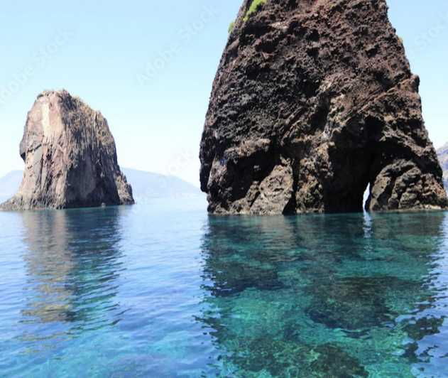 TOUR: VULCANO-LIPARI-SALINA (MAX 12 P.)