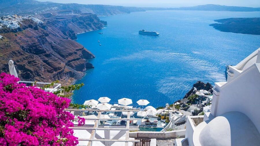 Unforgetable 4h Tour in Santorini With Guide