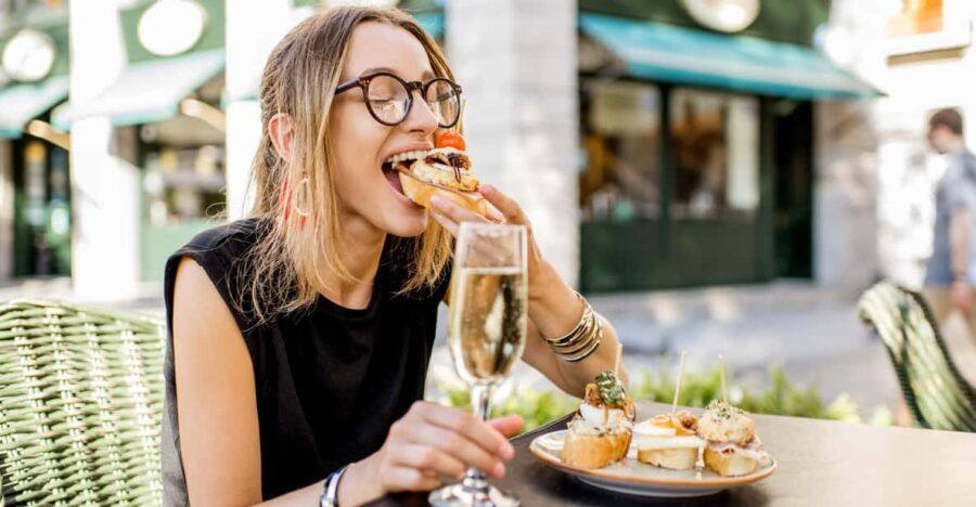 Valencia: Private Food Tour With Basic Spanish Learning - Tour Overview