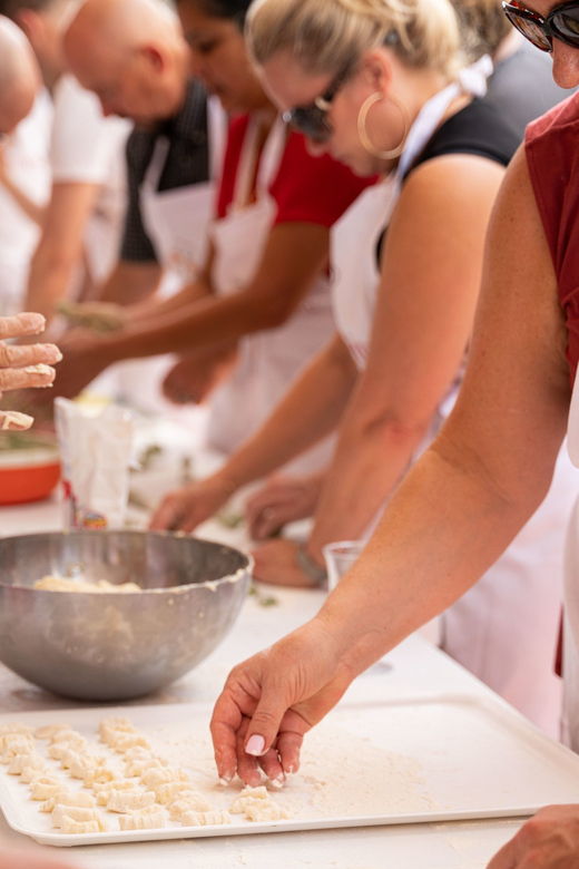 Vicenza: Private Pasta-Making Class at a Locals Home