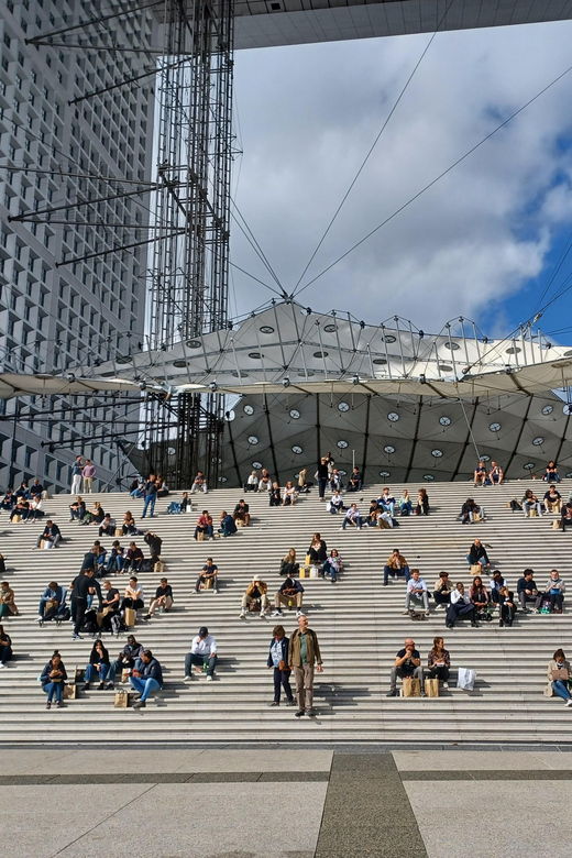 Visit the La Défense District With an Architect - Highlights of the Experience
