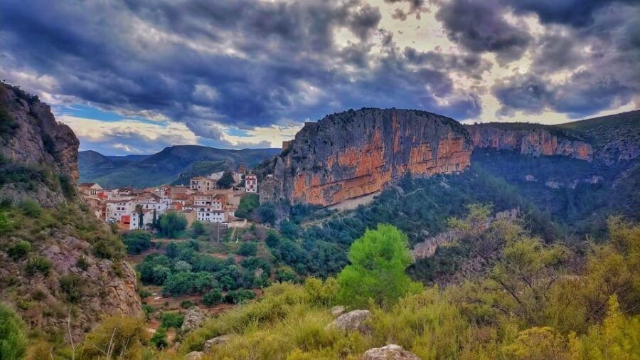 Visit the Most Beautiful Village in Valencia: Chulilla