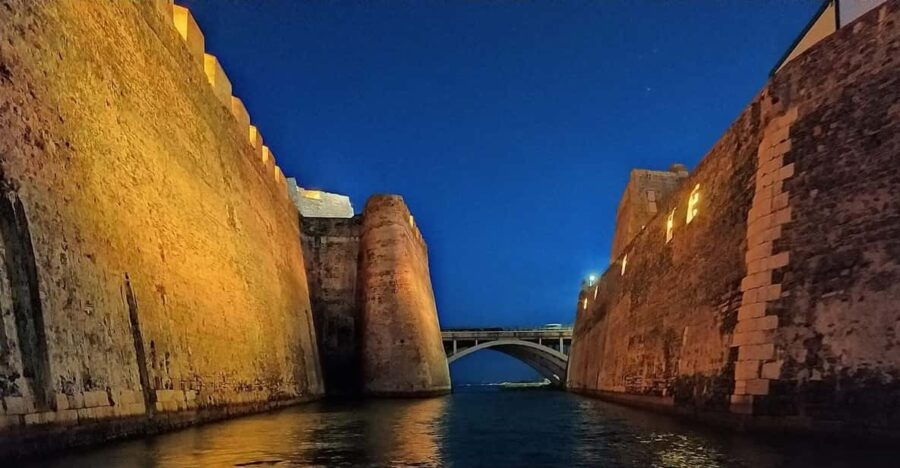 WALK THROUGH THE SAN FELIPE MOAT - Activity Overview