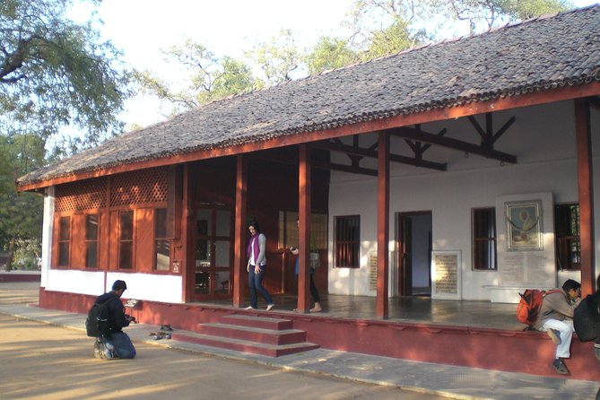 2 Days Iconic Tour of Ahmedabad - Inclusions