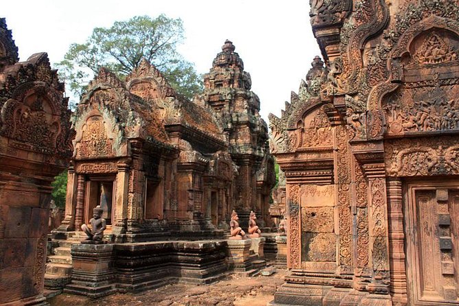 2-Days Private Tour Discovering Angkor Wat, Grand Tour and Banteay Srey - Day 1: Angkor Wat Exploration