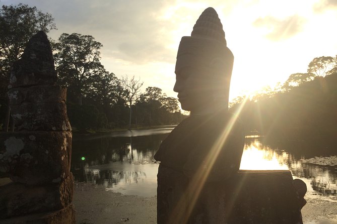 3-Day Private Angkor Wat And Local Village VIP Guided Tour - Meeting Point and Pickup Details