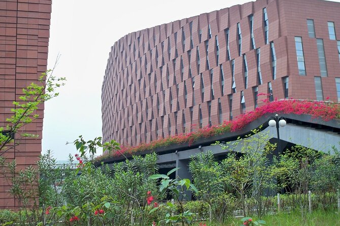 5-Hour Private Day Tour to Visit Unique Architecture in Guangzhou - Transportation Details