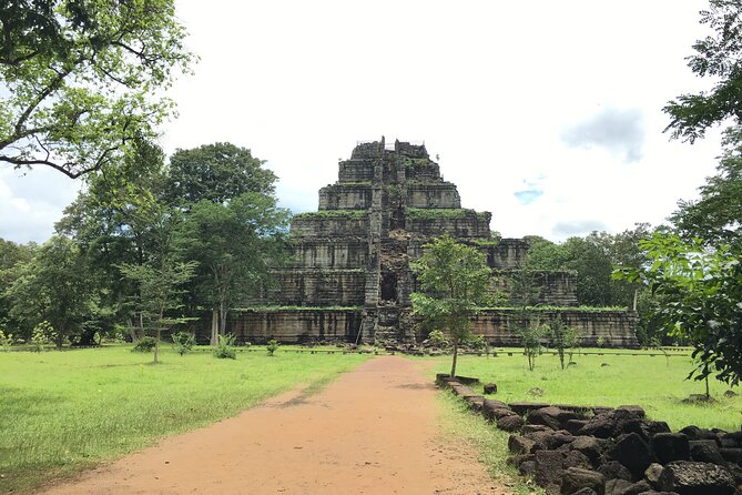 A Day Tours To Preah Vihear - Koh Ker Temples With Tour Guide From Siem Reap - Koh Ker Temple Complex