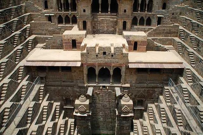 Abhaneri Step Wells Day Tour With Lunch - Meeting and Pickup