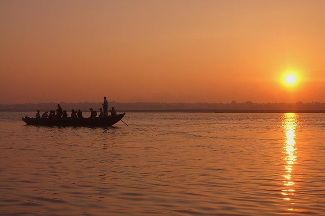 Afternoon Tour of Varanasi With Boat Ride Over Ganges & Dinner on a Tuk-Tuk - Booking Information