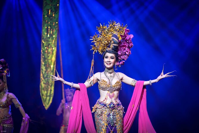 Alcazar Cabaret Show Tickets - Location and Amenities