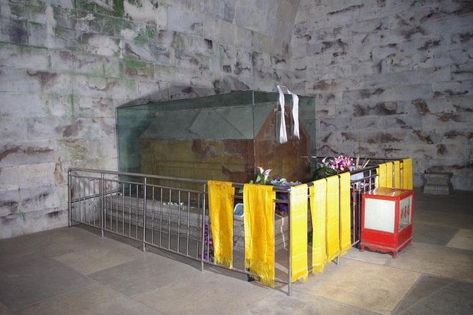 All-inclusive Tianjin Day Tour to Qing Emperors Tomb & Huangyaguan Great Wall - Price and Booking