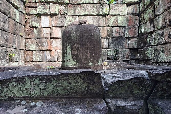 Angkor Guide To Sunrise Angkor Wat, Bayon, Ta Prohm, Banteay Srei - Exploring Bayon Temple
