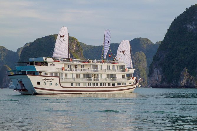 Bai Tu Long Luxury Cruise: Kayaking & Swimming at Pristine Places, Full Meals - Dining Experience on Board