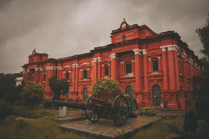 Bangalore's Best: A Cultural and Historical Trail - Lalbagh Botanical Gardens: Natures Oasis