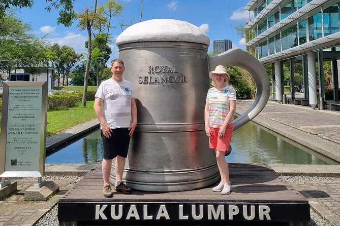 Batu Caves and Malaysian Handicraft Tour With Batik & Pewter - Inclusions