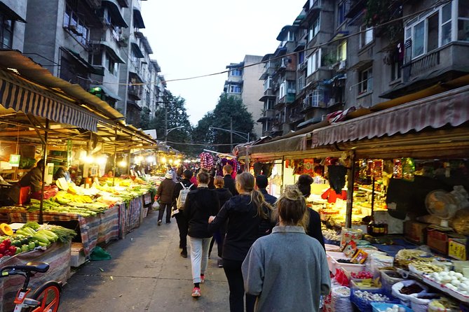 Best of Chengdu: Panda Visit and Cooking Class Experience - Logistics and Inclusions