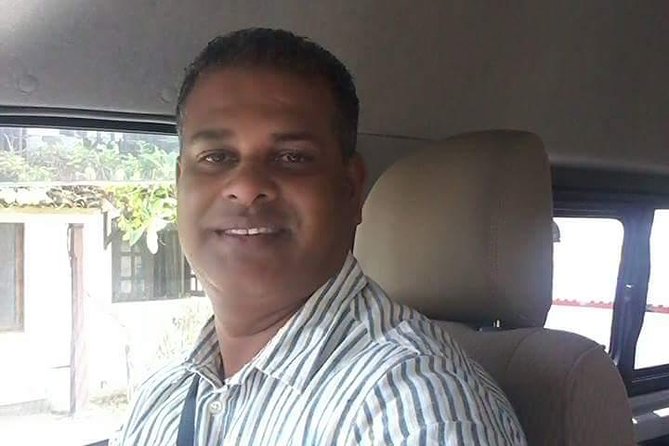 Colombo City Tour Starting From Negombo With License Chauffeur Guide - Tour Inclusions and Accessibility Information