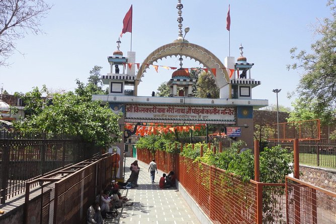 Delhi Liquor Temple & Old Fort Tour - Important Information