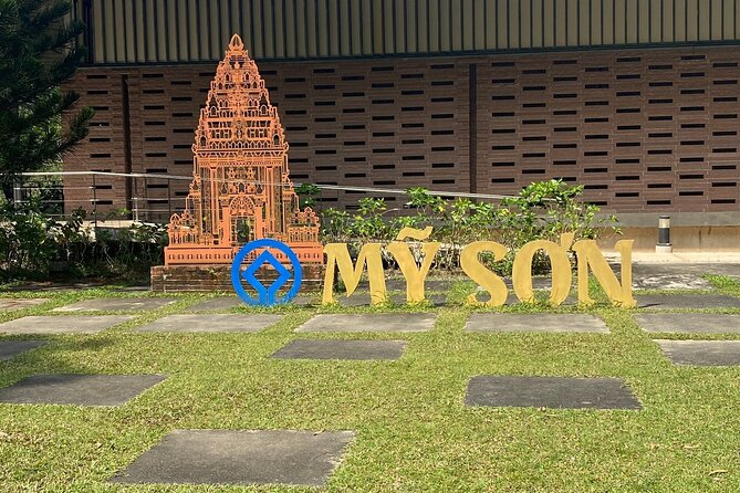 Deluxe Small Group Tour: My Son Holyland & Hoi An River Cruise - Inclusions