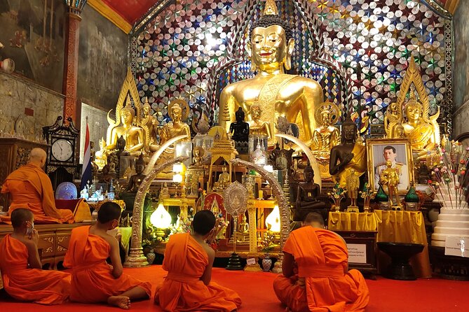 Doi Suthep Temple Evening Tour / Wat Phalat & Monks Chanting - Transportation and Pickup Details