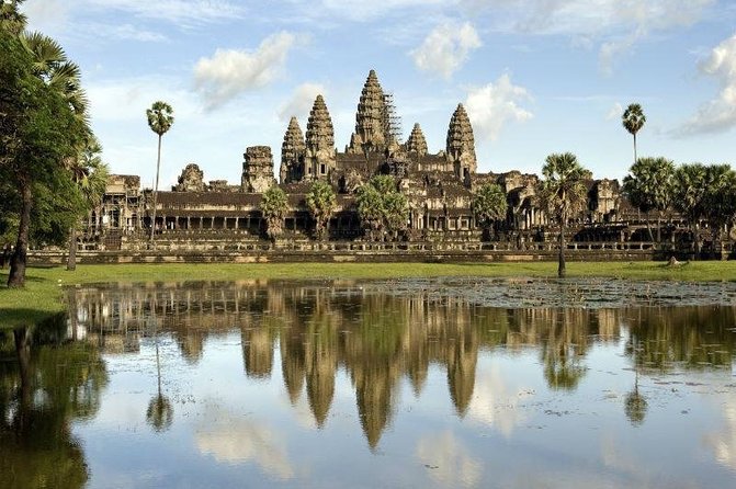 Full-Day Angkor Wat Temples With a Local Tuk Tuk Tours - Tour Inclusions
