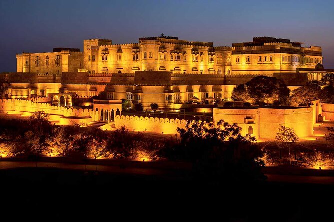 Guided Jaisalmer City Tour With Drop Off at Udaipur - Guided City Tour Overview