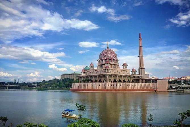 Guided Tour of Putrajaya City & Bridges With Batu Caves and Lunch - Tour Information