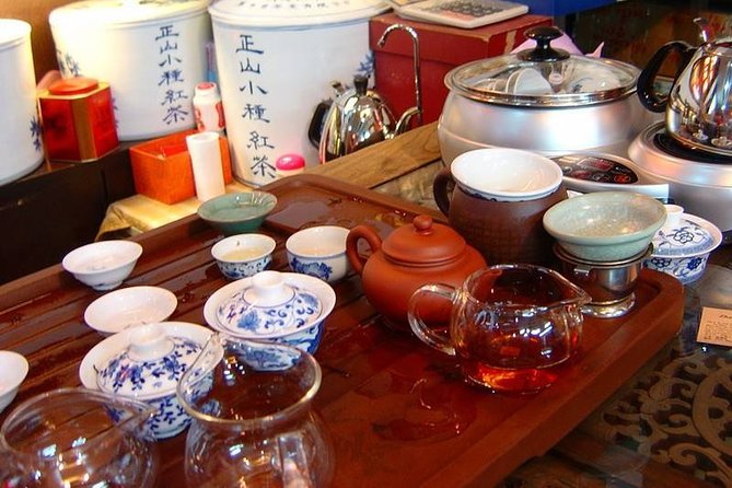 Half Day Market Tour: Maliandao Tea Street & Liulichang Antique Market - Market Exploration