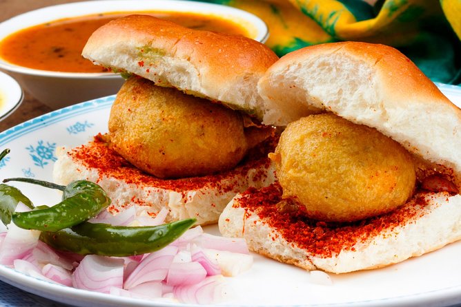 Half-Day Private Mumbai Chowpatty Tour Including Dinner - Meeting Point Details