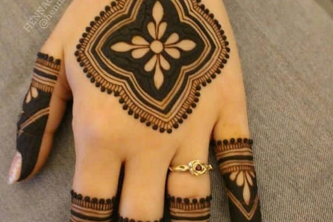 Henna Application Session With Dinner - Meeting Point and Logistics