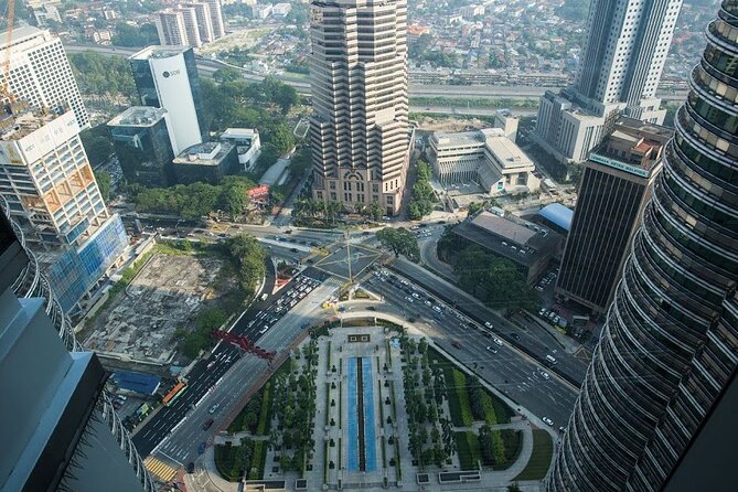 KLCC Walking Tour With Local Host (Multi Options) - Meeting Point and End Point