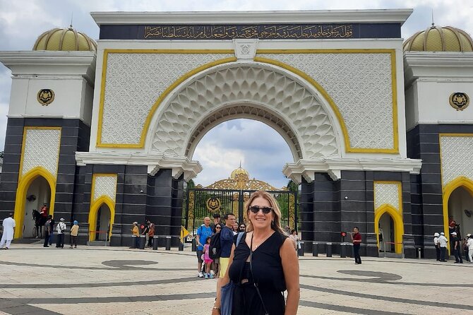 Kuala Lumpur Full Day City Tour - Petronas Twin Towers Visit