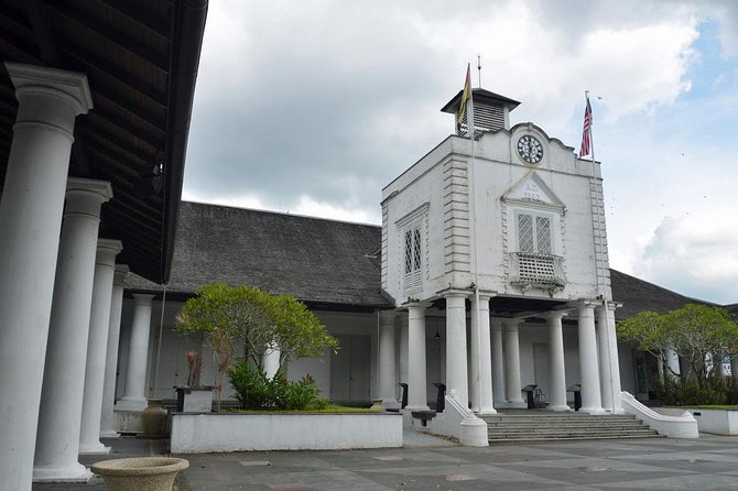Kuching City Tour & Annah Rais Longhouse - Itinerary