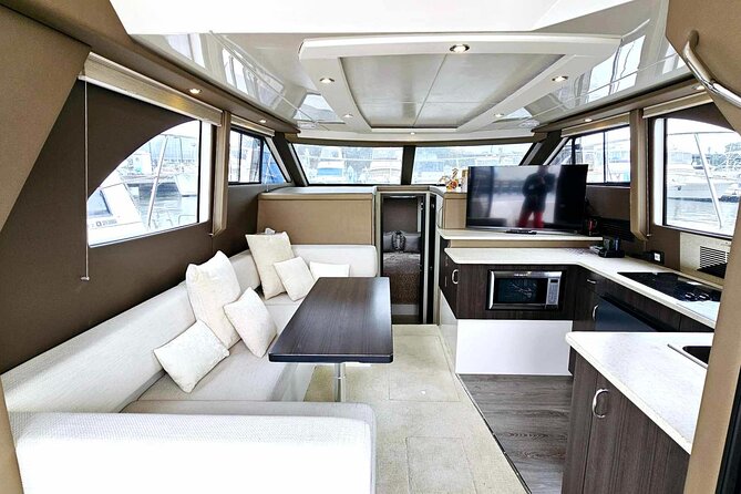 Luxury Private Cruise Tour in Tokyo - Inclusions