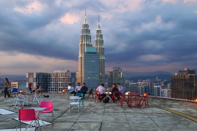 Magic of Kuala Lumpur Under the Lights - Culinary Delights at Jalan Alor