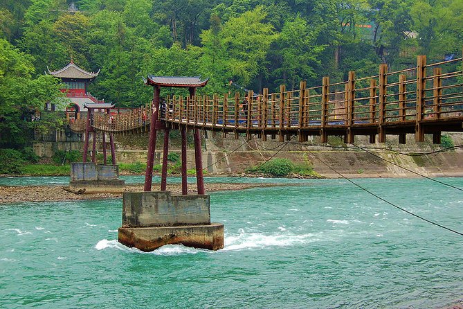 Mount Qingcheng and Dujiangyan Dam Guided Day Trip From Chengdu - What to Expect