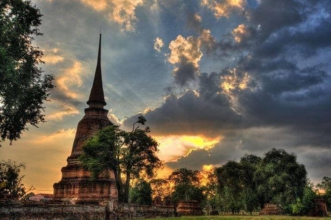 Night Join Tour Sunset Selfie Boat at Ayutthaya A World Heritage Evening Trip - Activities Included