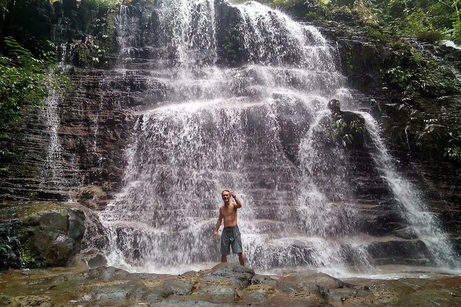 Pebble Rocks Waterfalls Chills - Meeting and Pickup Details