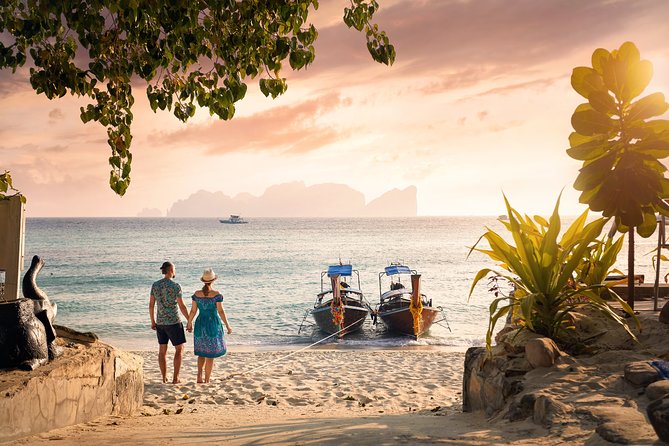 Phuket Highlights Private Guided Walking Tour - Guide Services