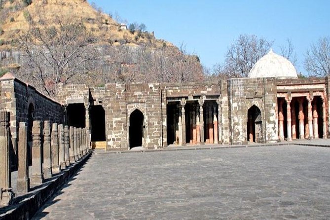Private Custom Tour: Aurangabad Sightseeing Including Ellora Caves With Guide - Booking and Cancellation Policy