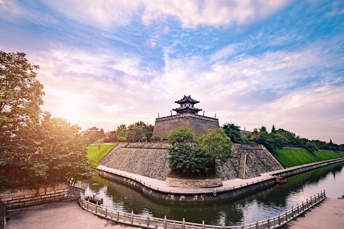 Private Day Tour: Ancient Xian Sightseeing With Delicious Local Snack - Meeting and Pickup