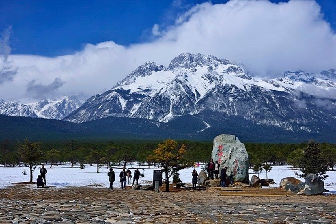 Private Day Tour of Lijiang Jade Dragon Snow Mountain and Black Dragon Pond Park - Inclusions and Exclusions