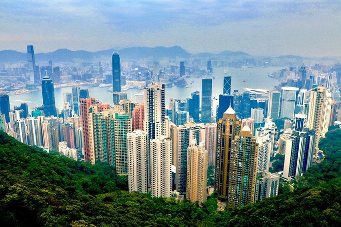 Private Hong Kong 2-Day Package Tour Including Seafood Lunch - Inclusions and Features