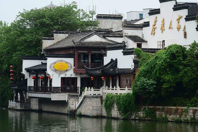 Private Nanjing Day Tour to Sun Yat-Sens Mausoleum, Ming Xiaoling Tomb and Confucius Temple - Sun Yat-Sens Mausoleum Visit