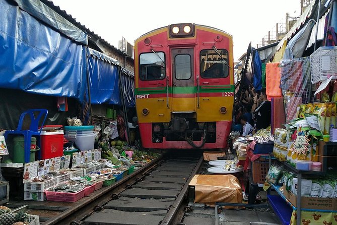 Private Tour at Damnoen Saduak Floating Market - Itinerary Overview