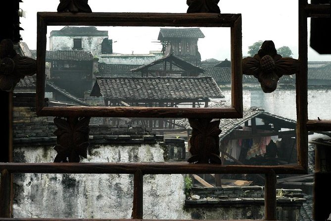 Private Transfer From Guilin to Fenghuang and Stops at Hongjiang - Booking Information and Options