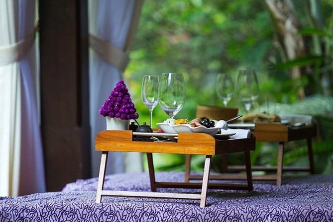 Romantic Riverside Picnic Lunch Experience at Hanging Gardens of Bali - Seamless Transportation Arrangements